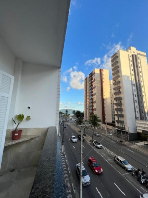 Apartamento moderno vista para o mar